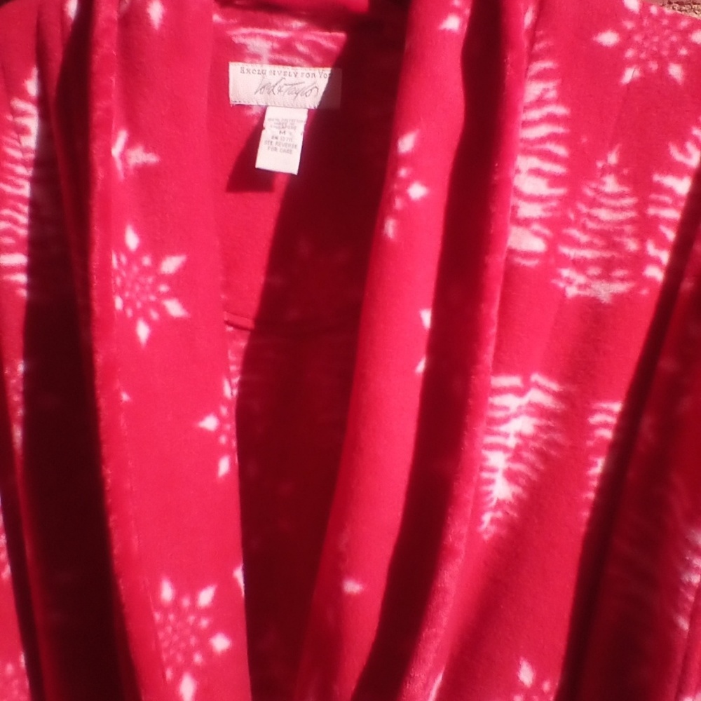 Lord & Taylor Robe - Picture 2 of 6